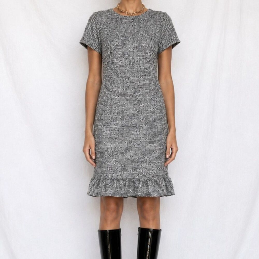 Vintage Y2K 90s Gray Short Sleeve Tweed Style Ruffle Mini Shift Dress Size M